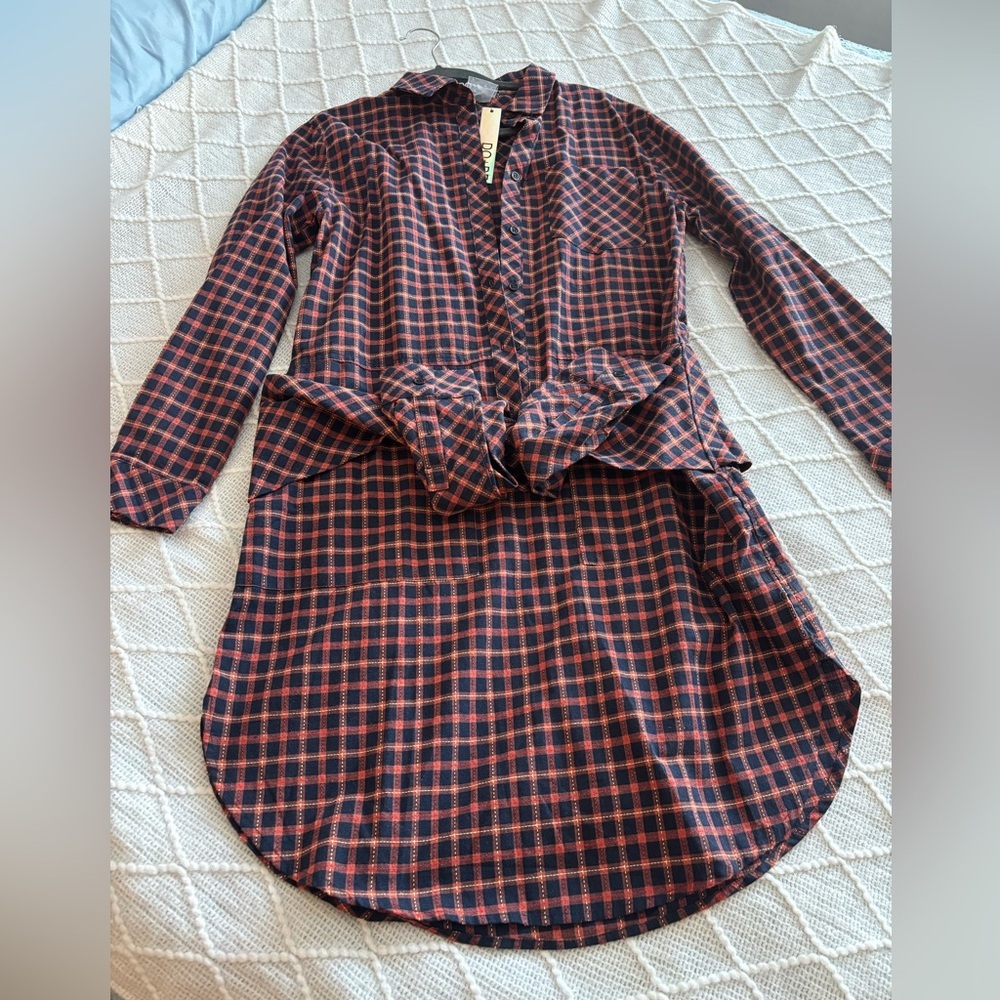 DO+BE NWT Checkered Button Down Dress. Navy and Dark Orange. Size small